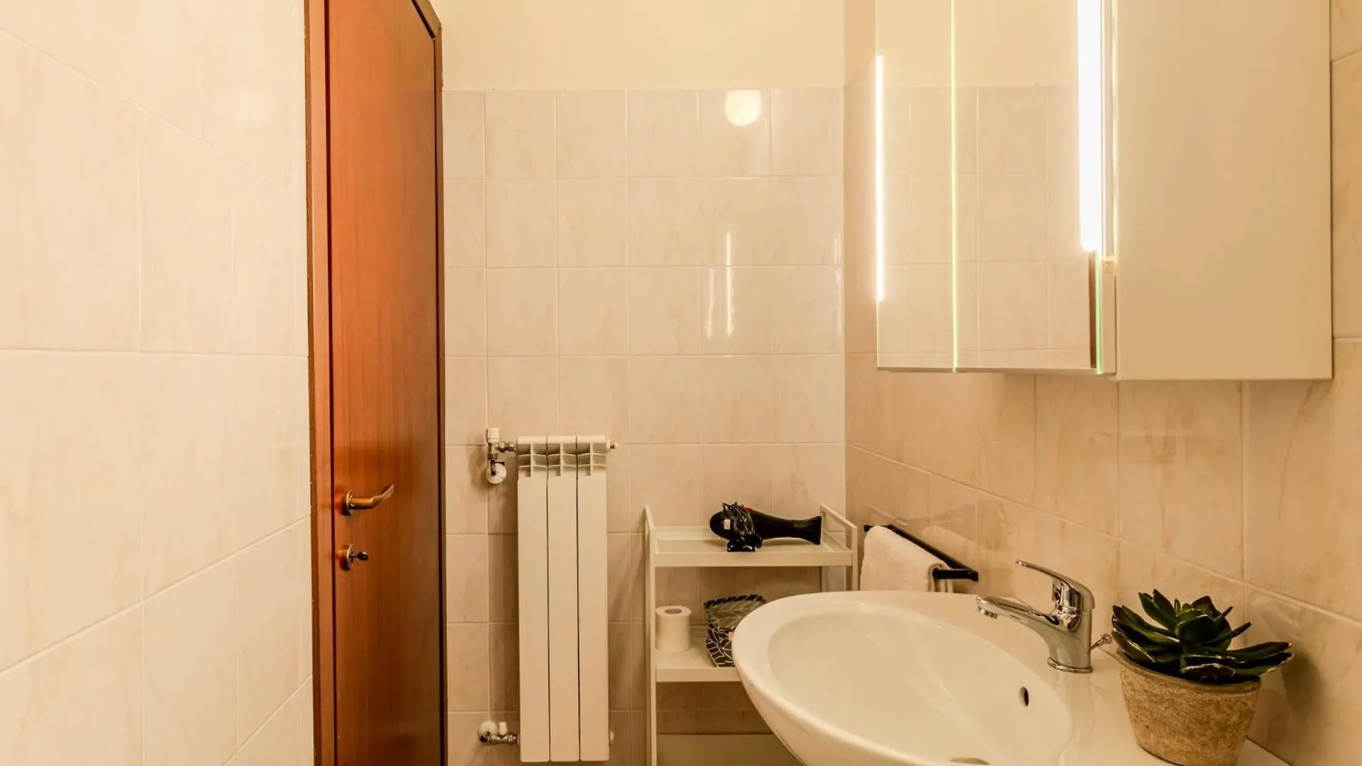 Apartment Piazza San Giuseppe-6 By Interhome Acquaseria
